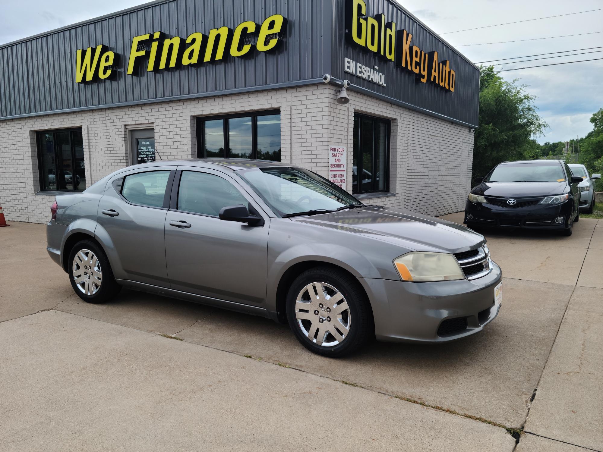 photo of 2013 Dodge Avenger SE