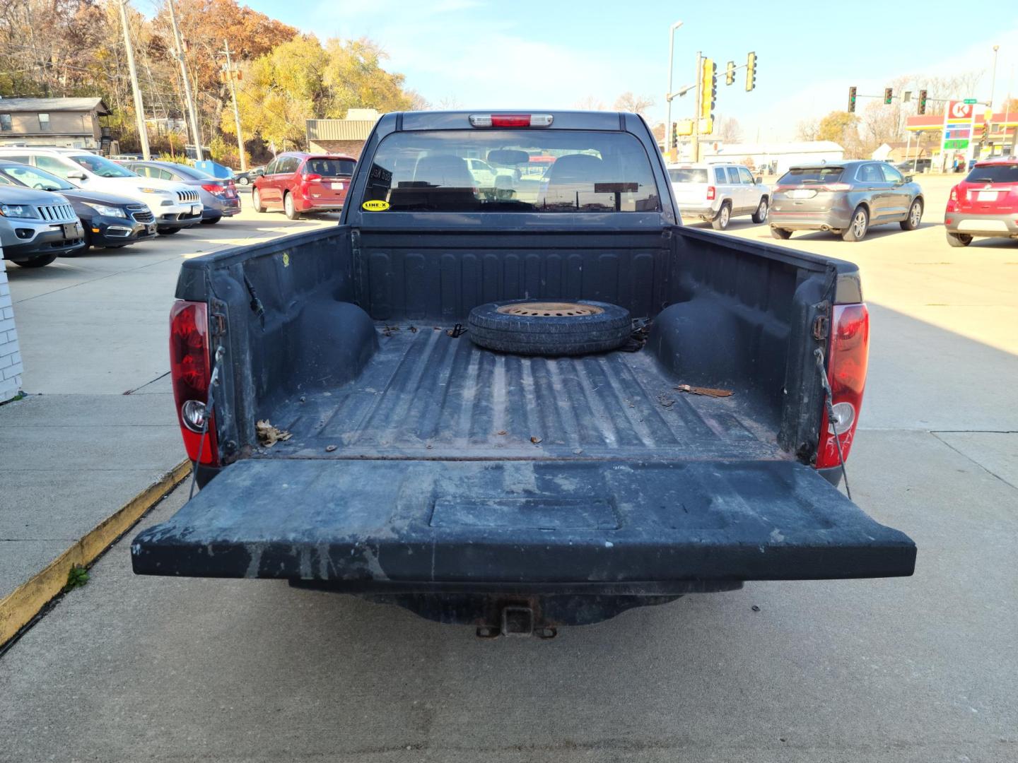 2008 Chevrolet Colorado Work Truck Ext. Cab 2WD (1GCCS19E088) with an 3.7L L5 DOHC 20V engine, located at 104 1st Avenue, Silvis, IL, 61282, (309) 755-9511, 41.515156, -90.425377 - Photo#3