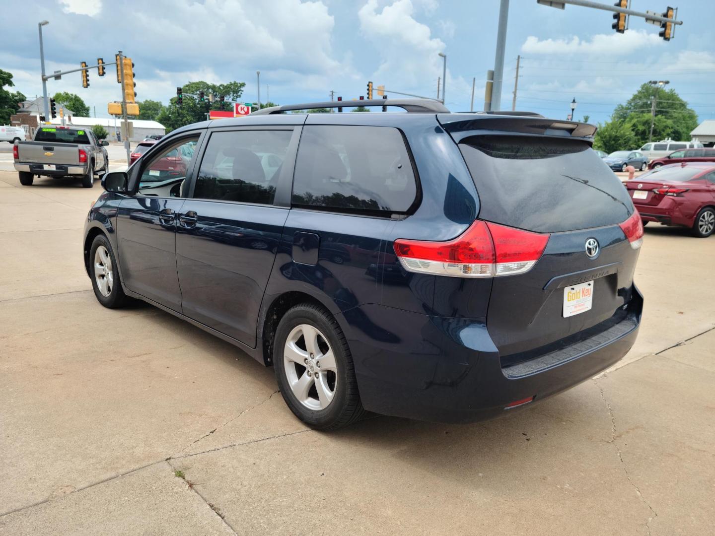 2012 BLUE /Light Gray Cloth Toyota Sienna LE FWD 8-Passenger V6 (5TDKK3DC8CS) with an 3.5L V6 EFI DOHC 24V engine, 5-Speed Automatic transmission, located at 104 1st Avenue, Silvis, IL, 61282, (309) 755-9511, 41.515156, -90.425377 - Photo#2