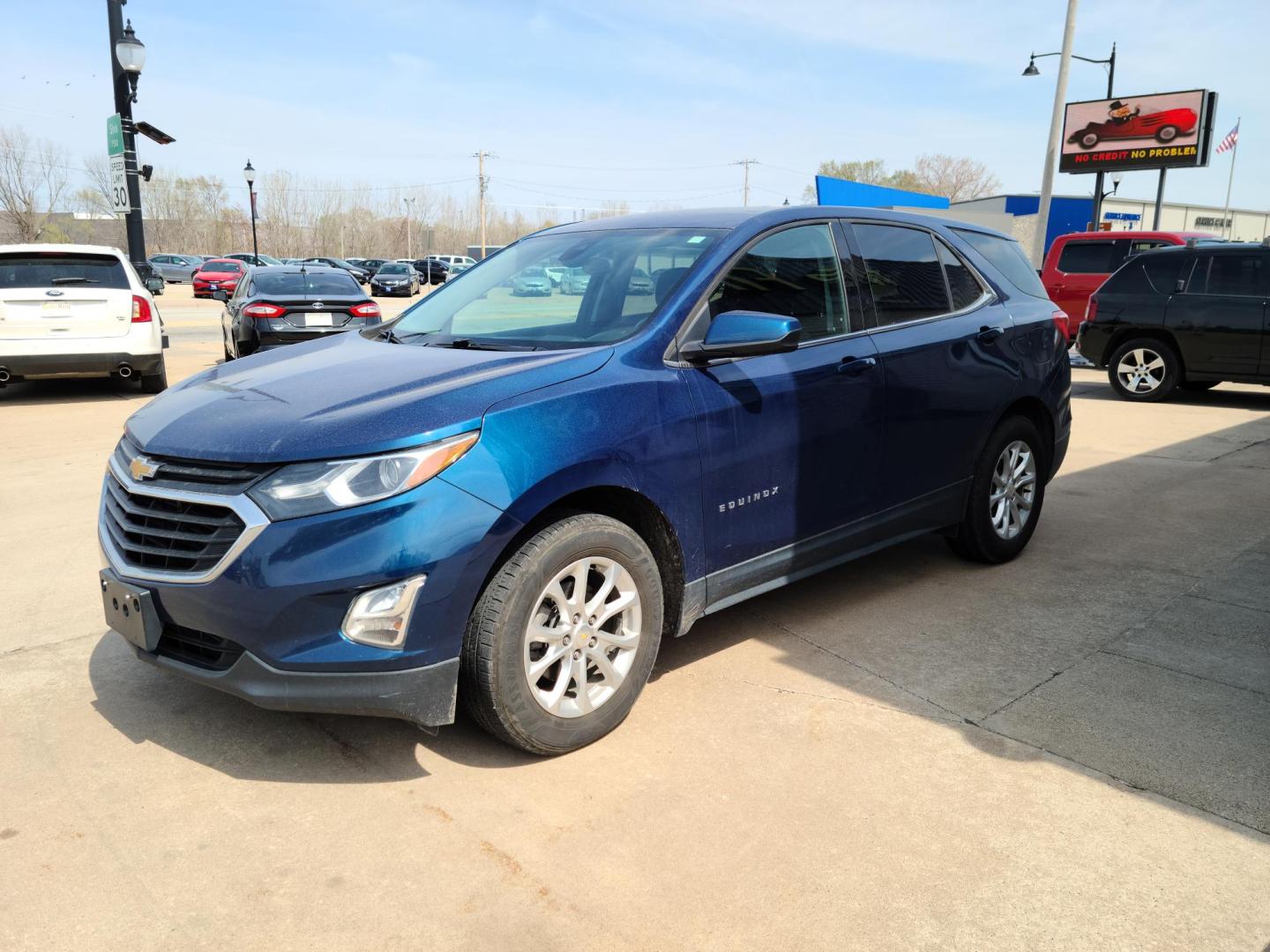 2020 /Mosaic Black Metallic Chevrolet Equinox LT 1.5 2WD (2GNAXKEV0L6) with an 1.5L L4 DIR DOHC 16V TURBO engine, 6A transmission, located at 104 1st Avenue, Silvis, IL, 61282, (309) 755-9511, 41.515156, -90.425377 - Photo#1
