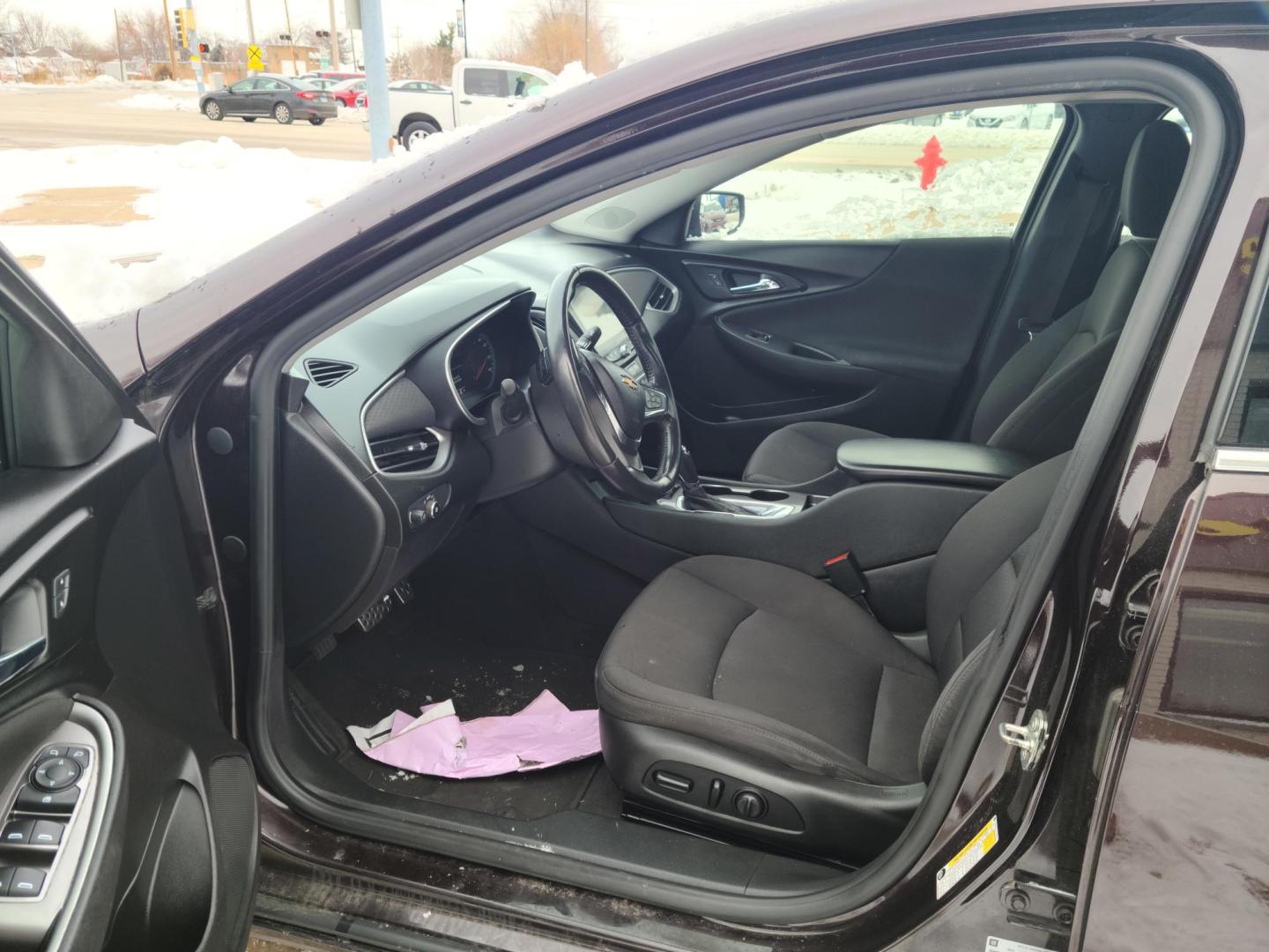 2020 Black Cherry Metallic /Jet Black, Premium Cloth Chevrolet Malibu RS (1G1ZG5ST6LF) with an 1.5L L4 DOHC 16V engine, 6A transmission, located at 104 1st Avenue, Silvis, IL, 61282, (309) 755-9511, 41.515156, -90.425377 - Photo#5