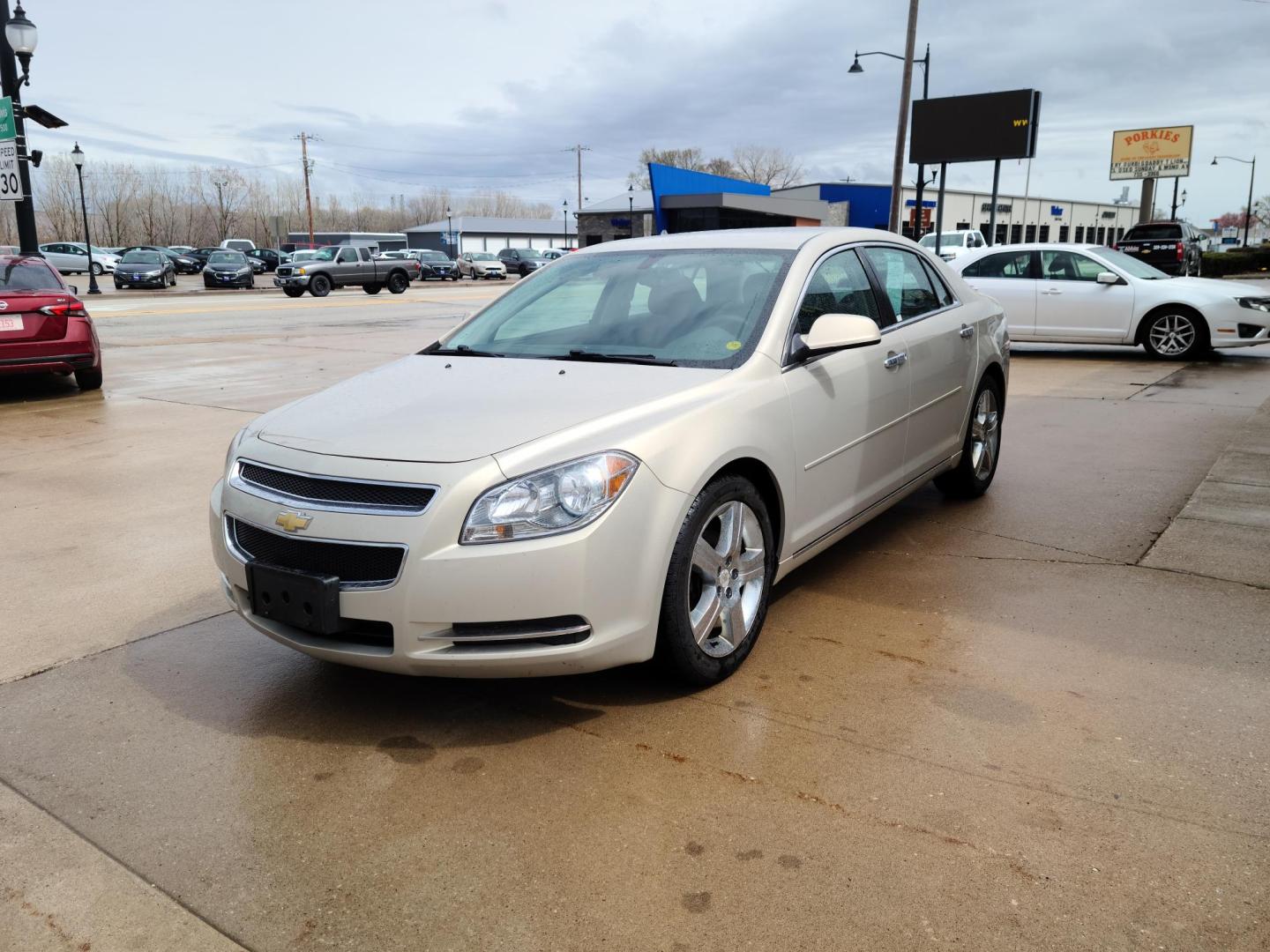 2012 /Black Chevrolet Malibu 1LT (1G1ZC5E09CF) with an 2.4L L4 DOHC 16V engine, 6-Speed Automatic transmission, located at 104 1st Avenue, Silvis, IL, 61282, (309) 755-9511, 41.515156, -90.425377 - Photo#1