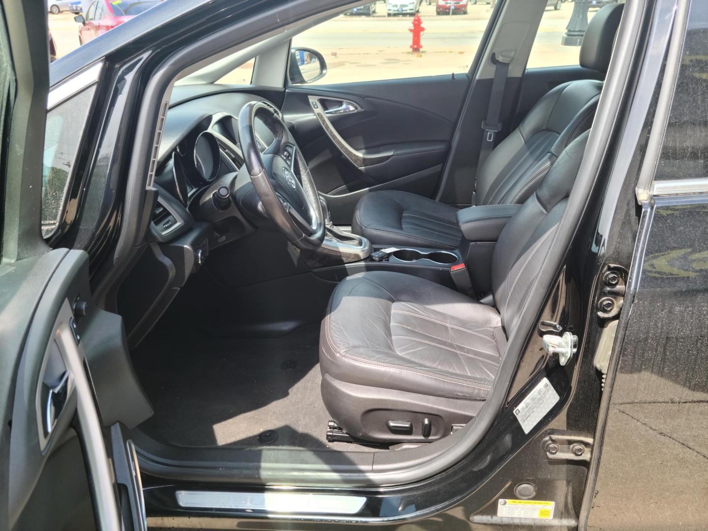 2016 Carbon Black Metallic Buick Verano Leather (1G4PS5SK4G4) with an 2.4L L4 DOHC 16V FFV engine, 6A transmission, located at 104 1st Avenue, Silvis, IL, 61282, (309) 755-9511, 41.515156, -90.425377 - Photo#5