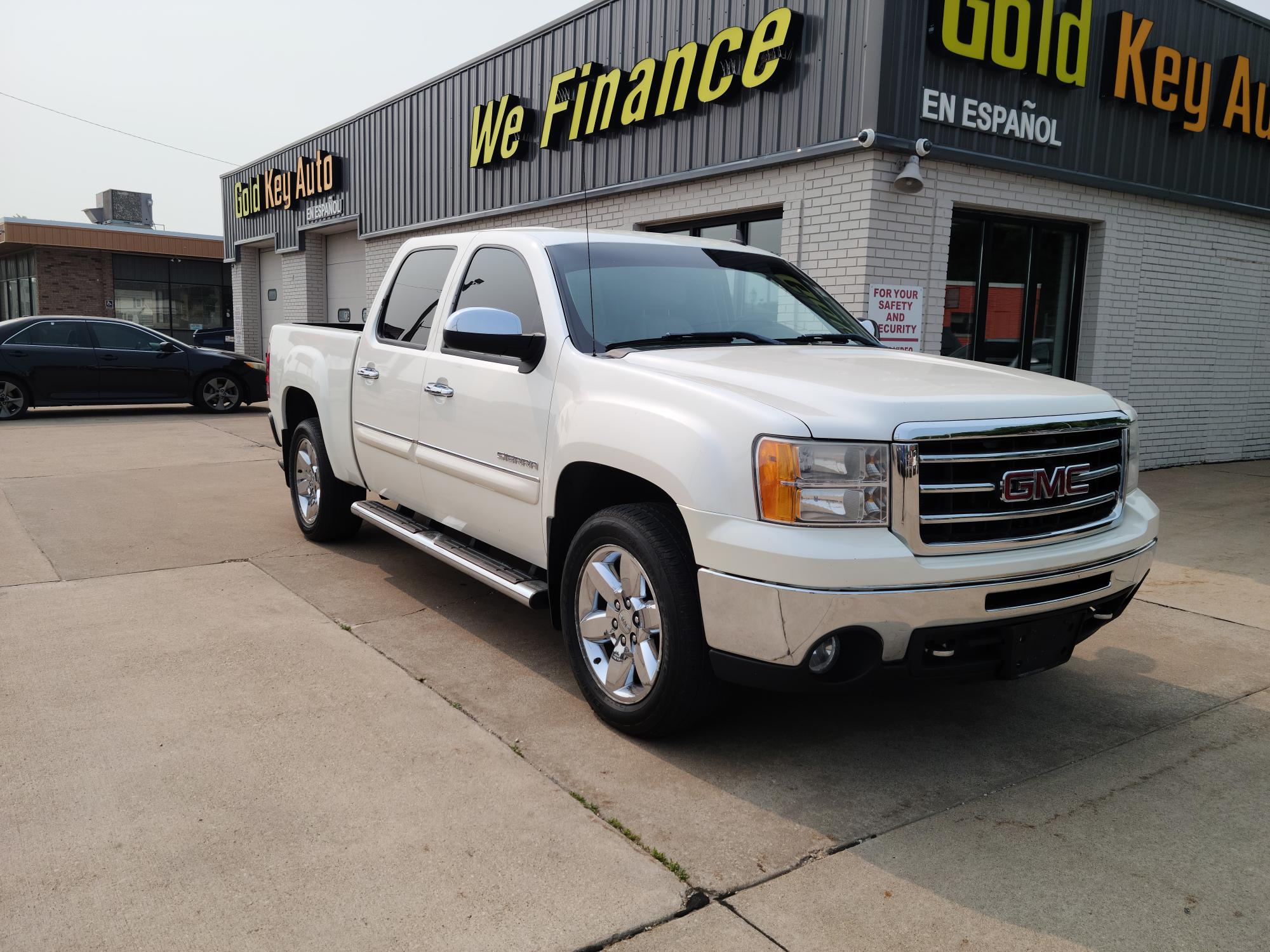 photo of 2012 GMC Sierra 1500 SLT Crew Cab 4WD