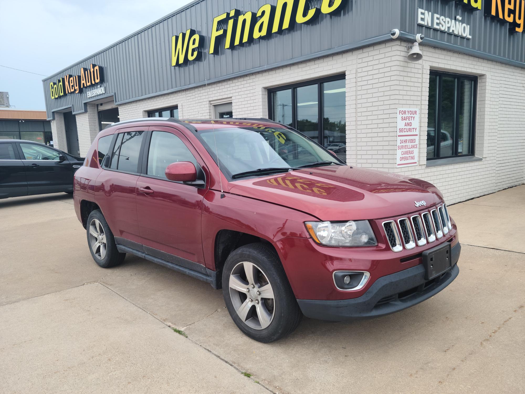 photo of 2017 Jeep Compass Latitude FWD