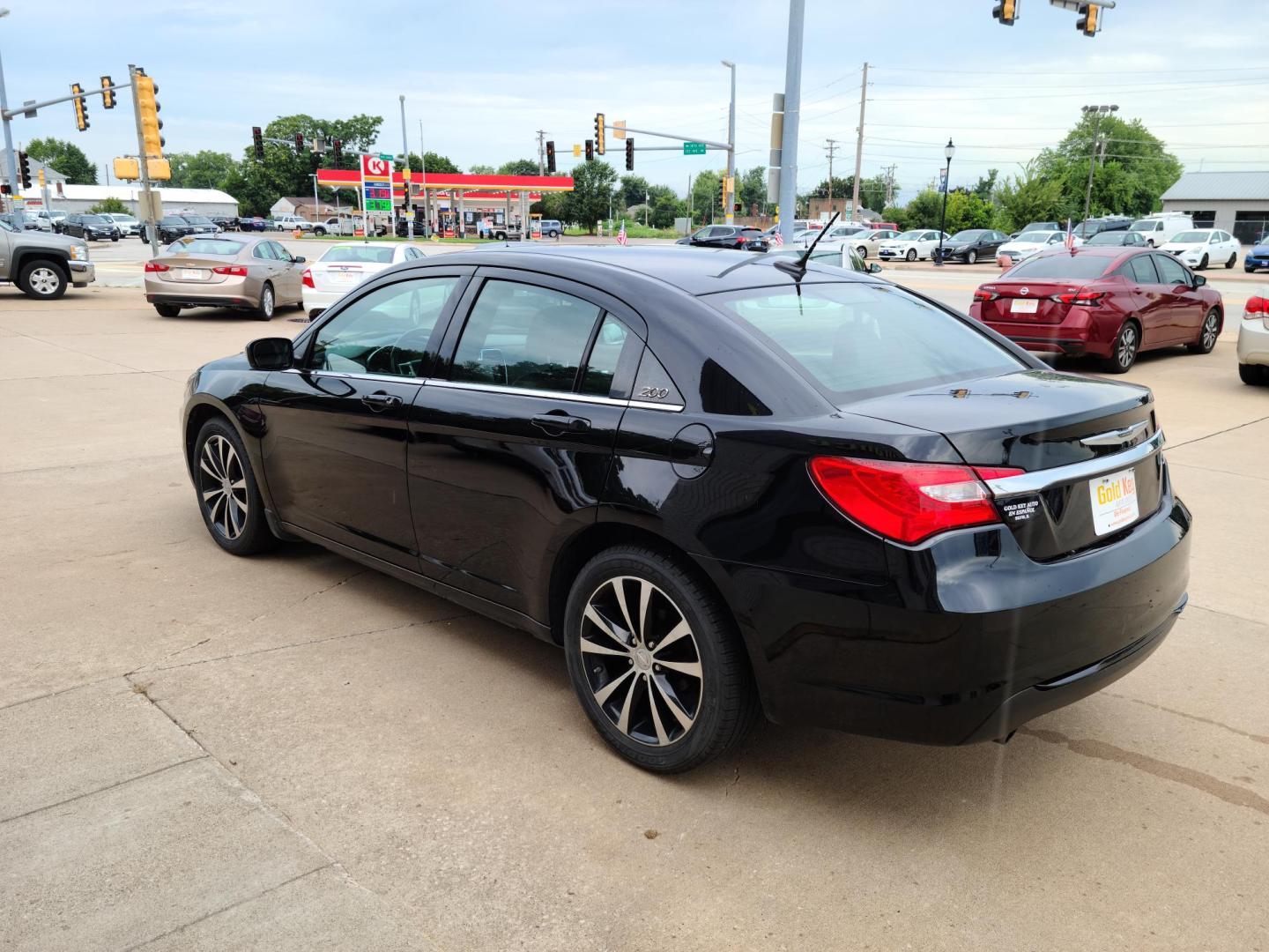 2011 Carbon Black Metallic /Black Chrysler 200 S (1C3BC8FG3BN) with an 3.6L V6 DOHC 24V FFV engine, 6-Speed Automatic transmission, located at 104 1st Avenue, Silvis, IL, 61282, (309) 755-9511, 41.515156, -90.425377 - Photo#2