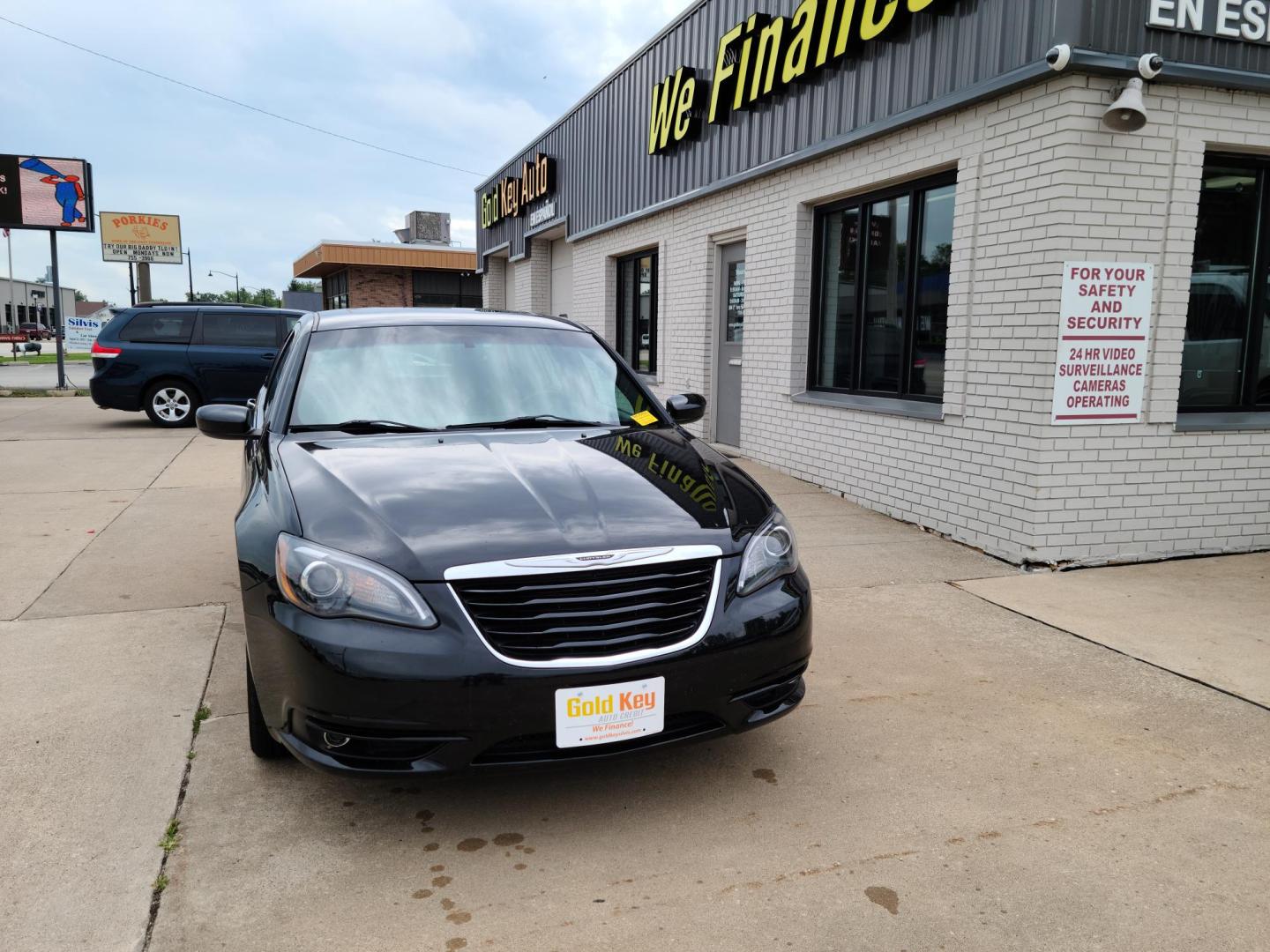 2011 Carbon Black Metallic /Black Chrysler 200 S (1C3BC8FG3BN) with an 3.6L V6 DOHC 24V FFV engine, 6-Speed Automatic transmission, located at 104 1st Avenue, Silvis, IL, 61282, (309) 755-9511, 41.515156, -90.425377 - Photo#1