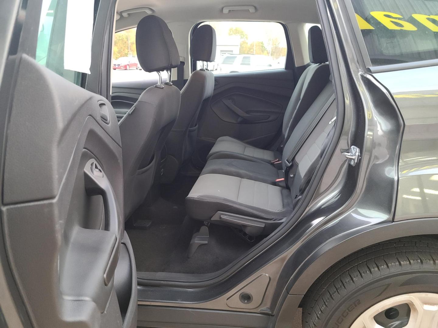 2017 Ford Escape S FWD (1FMCU0F78HU) with an 2.5L L4 DOHC 16V engine, 6A transmission, located at 104 1st Avenue, Silvis, IL, 61282, (309) 755-9511, 41.515156, -90.425377 - Photo#5