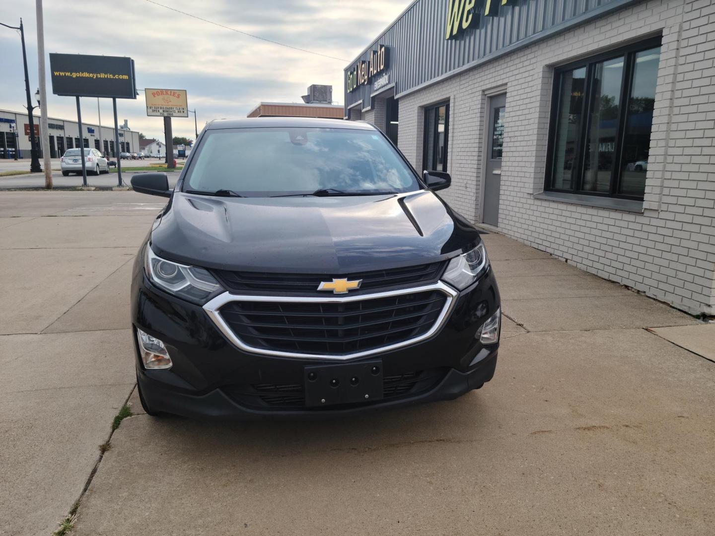 2019 /Black Chevrolet Equinox LT 2WD (3GNAXJEV1KL) with an 1.5L L4 DIR DOHC 16V TURBO engine, 6A transmission, located at 104 1st Avenue, Silvis, IL, 61282, (309) 755-9511, 41.515156, -90.425377 - Photo#1