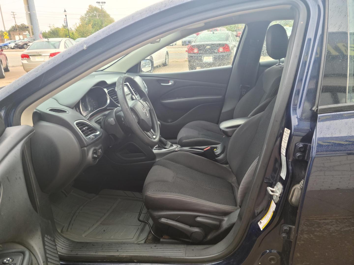 2015 Dodge Dart SXT (1C3CDFBB4FD) with an 2.4L L4 DOHC 16V engine, located at 104 1st Avenue, Silvis, IL, 61282, (309) 755-9511, 41.515156, -90.425377 - Photo#6