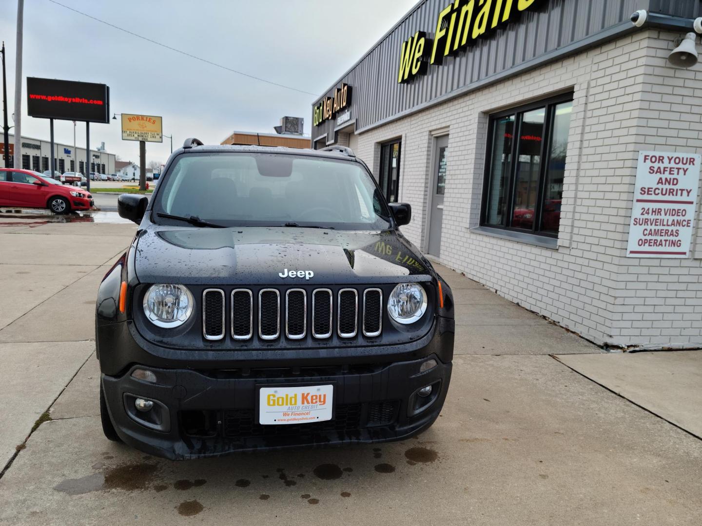 2018 Jeep Renegade Latitude FWD (ZACCJABBXJP) with an 2.4L L4 DOHC 16V engine, 6A transmission, located at 104 1st Avenue, Silvis, IL, 61282, (309) 755-9511, 41.515156, -90.425377 - Photo#1
