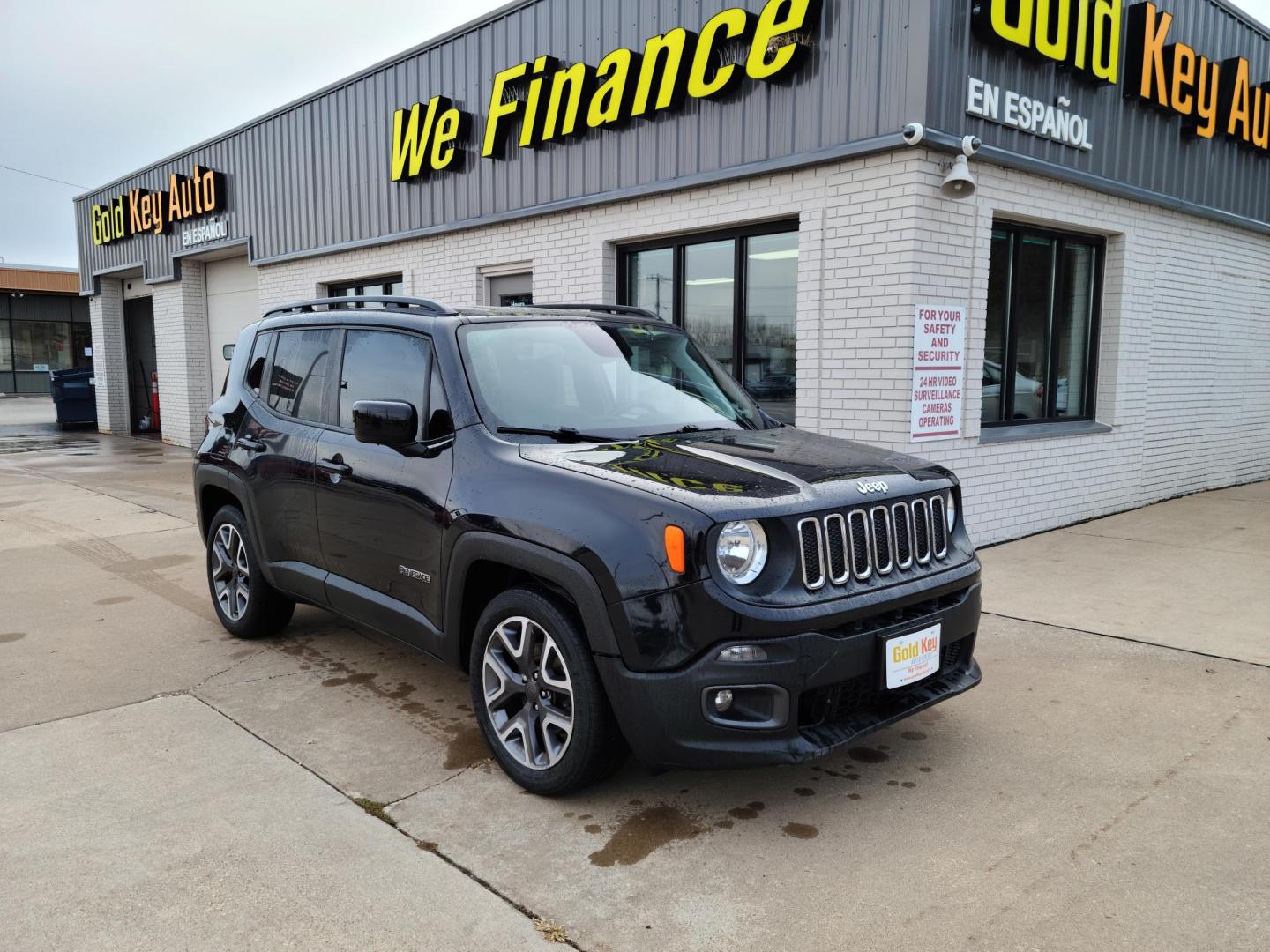 2018 Jeep Renegade Latitude FWD (ZACCJABBXJP) with an 2.4L L4 DOHC 16V engine, 6A transmission, located at 104 1st Avenue, Silvis, IL, 61282, (309) 755-9511, 41.515156, -90.425377 - Photo#0