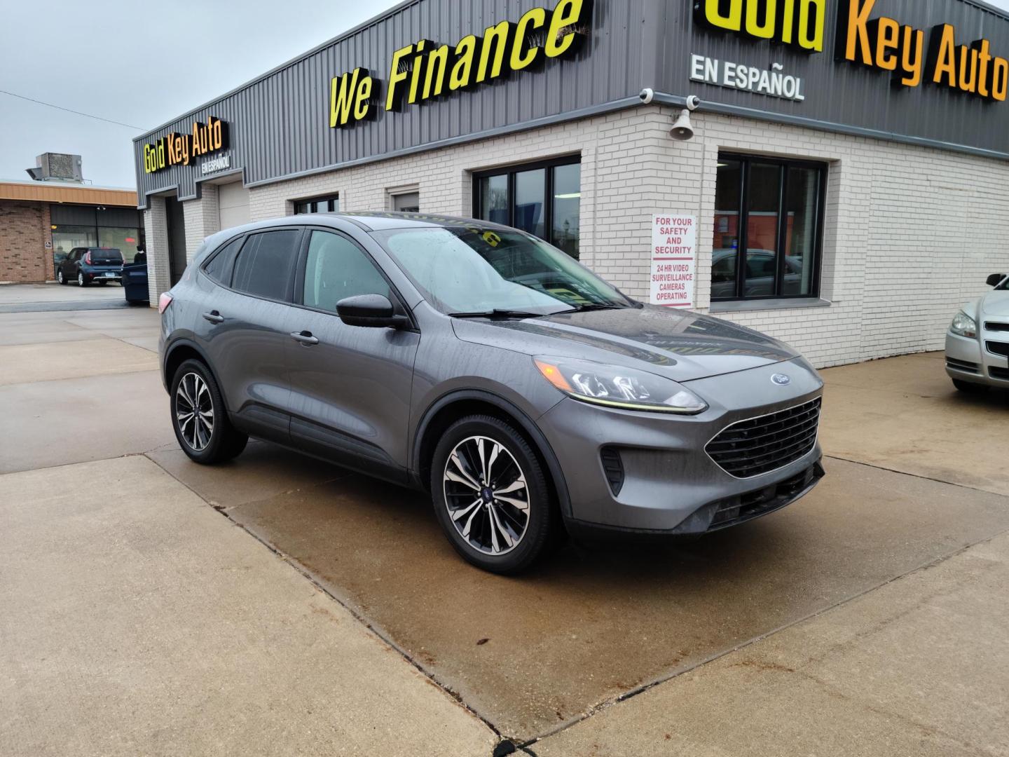 2021 Ford Escape SE's photo